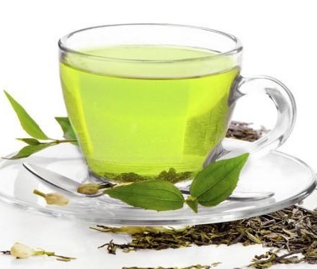 Tıkalı Arterleri Temizlemek ve Kalp Krizinden Korunmak için Tüketmeniz Gereken Besinler Yeşil Çay